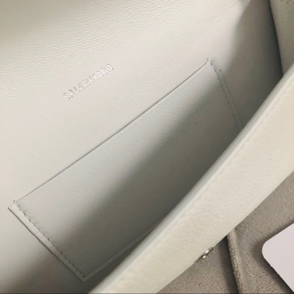 Balenciaga Pink & White💗 HOST PICK💗 - Picture 7 of 8